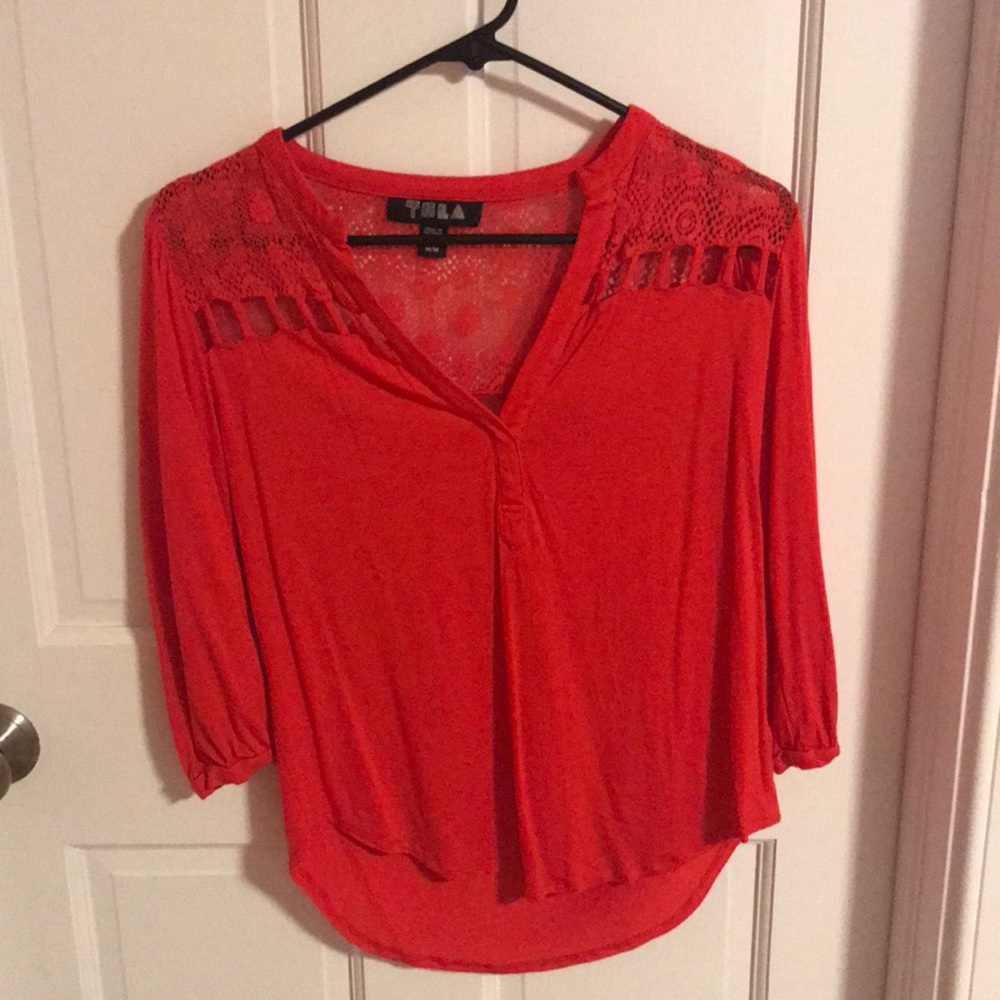 TELA red top